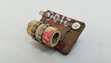 Запчасть резистор реостат печки Lada 2106 1990