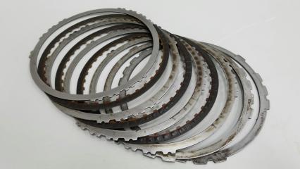 Фото запчасти пакет фрикционных дисков Volkswagen Tiguan 2013 Б/У запчасть Запчасть пакет фрикционных дисков Volkswagen Tiguan 2013