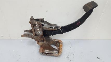 Педаль тормоза Nissan Teana 2008