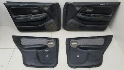 Обшивка карта двери комплект Nissan Almera 1999