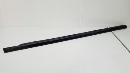 Уплотнитель бархотка стекла двери наружний передний правый Nissan Almera 1999