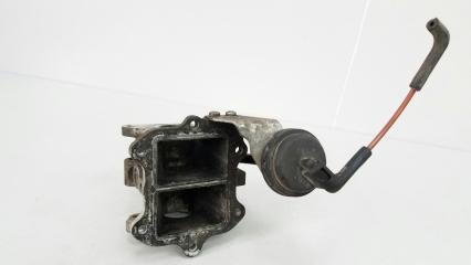 Фото запчасти воздушная заслонка Ssang Yong Actyon 2 New Korando 2012 Б/У запчасть Запчасть воздушная заслонка Ssang Yong Actyon 2 New Korando 2012