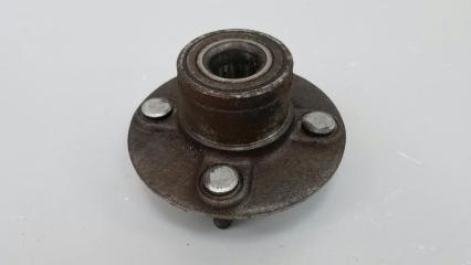 Ступица Nissan Almera 1999