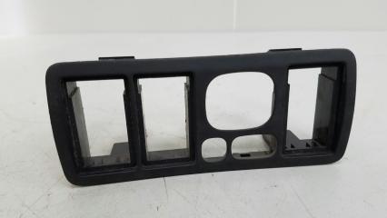 Запчасть накладка торпеды Toyota Avensis 2008