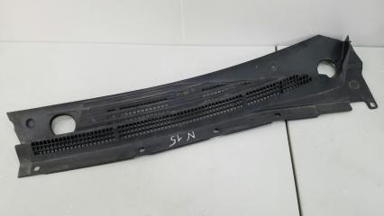 Жабо под дворники Nissan Almera 1998