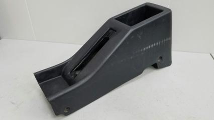 Стойка подлокотника Nissan Almera 1998