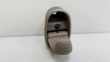 Фото запчасти комплект крючков для одежды SsangYong Actyon 2 New Korando 2011 Б/У запчасть Запчасть комплект крючков для одежды SsangYong Actyon 2 New Korando 2011