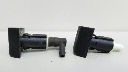 Форсунка омывателя лобового стекла Nissan Almera G15 K4M 1.6л