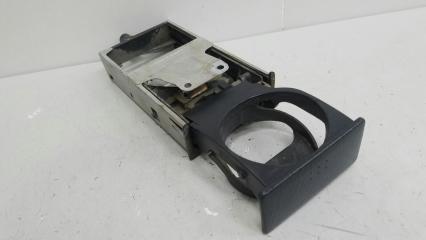 Запчасть подстаканник Honda Stream 2001