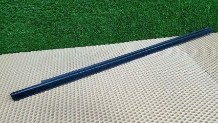 Уплотнитель бархотка стекла двери наружний передний правый Nissan Almera 1998