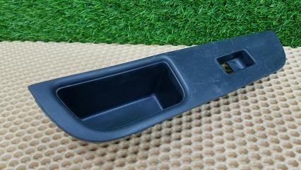 Накладка кнопок управления стеклоподъемниками передняя правая Nissan Tiida 2008