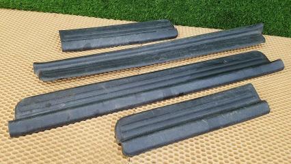 Накладка порога внутренняя Nissan Almera 1998 Б/У Накладка порога внутренняя Nissan Almera 1998