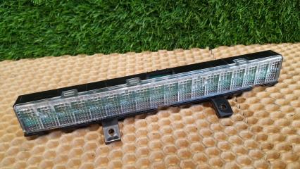 Фонарь стоп сигнала Nissan Fuga 2005