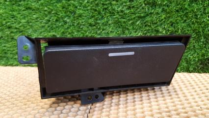 Бардачок Nissan Fuga 2005