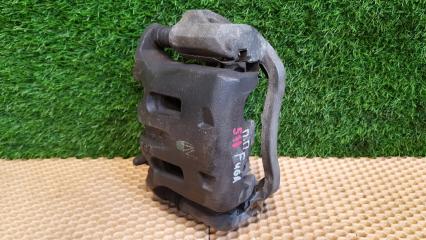 Тормозной суппорт передний правый Nissan Fuga 2005