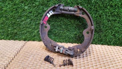 Механизм разведения колодок ручника задний правый Nissan Fuga 2005