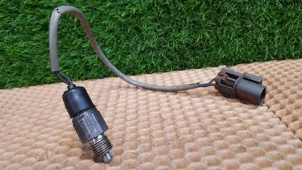 Датчик заднего хода Nissan Almera 1999