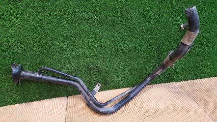 Горловина бензобака Nissan Fuga 2005