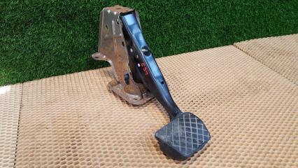 Фото запчасти педаль тормоза Skoda Octavia 2 A5 2012 Б/У запчасть Запчасть педаль тормоза Skoda Octavia 2 A5 2012