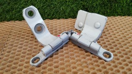 Петля двери комплект задняя правая Nissan Fuga 2005 Б/У Петля двери комплект задняя правая Nissan Fuga 2005