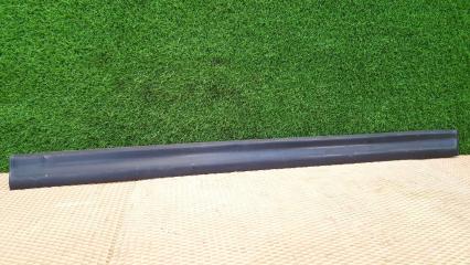 Молдинг двери передний правый Nissan Maxima 1997 Б/У Молдинг двери передний правый Nissan Maxima 1997