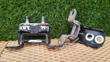 Петля двери комплект задняя правая Nissan Tiida 2008 Б/У Петля двери комплект задняя правая Nissan Tiida 2008