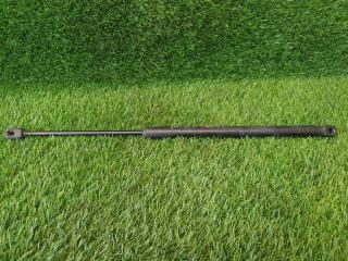 Фото запчасти амортизатор крышки двери багажника Suzuki Vitara 2018 Б/У запчасть Запчасть амортизатор крышки двери багажника Suzuki Vitara 2018