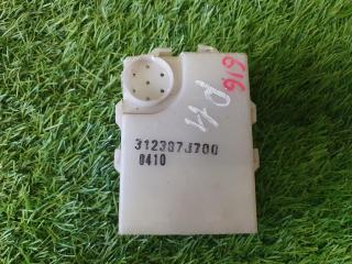 Запчасть блок управления Nissan Primera 2000