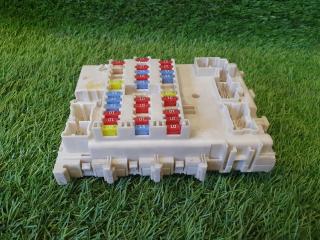 Блок предохранителей Nissan Almera 2004