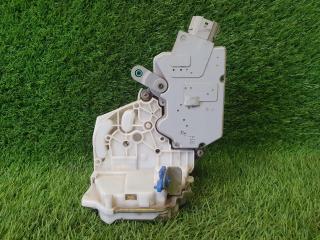 Замок двери задний правый Nissan Primera 2000 Б/У Замок двери задний правый Nissan Primera 2000