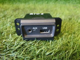 Запчасть разъем usb Kia Rio 2 хетчбэк 2010