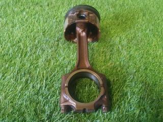 Запчасть шатун с поршнем Volvo C70 2001г