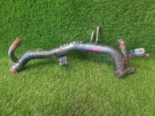 Запчасть трубка системы охлаждения Nissan Primera 2000