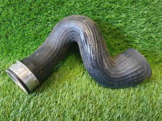 Фото запчасти патрубок интеркулера Skoda Superb B 2002 Б/У запчасть Запчасть патрубок интеркулера Skoda Superb B 2002