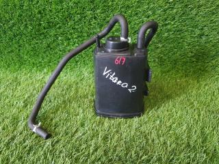 Фото запчасти абсорбер топливных паров Suzuki Vitara 2018 Б/У запчасть Запчасть абсорбер топливных паров Suzuki Vitara 2018