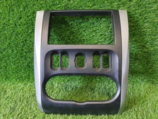 Накладка консоли центральная Nissan Almera 2015