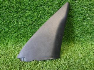 Накладка уголок двери заглушка зеркала передняя правая Nissan Almera 2004