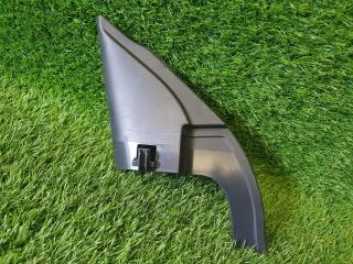 Накладка уголок двери заглушка зеркала передняя левая Nissan Almera 2015