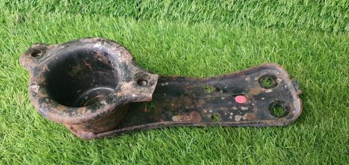 Фото запчасти рычаг подвески Lexus IS250 2008 Б/У запчасть Запчасть рычаг подвески Lexus IS250 2008