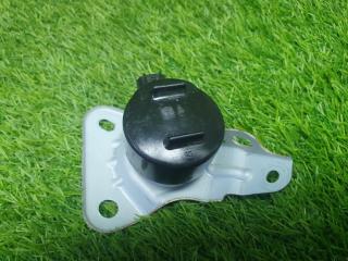 Фото запчасти выключатель кик-дауна kick-down Lexus IS250 2008 Б/У запчасть Запчасть выключатель кик-дауна kick-down Lexus IS250 2008