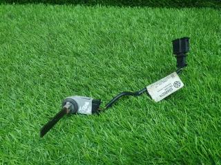 Фото запчасти датчик температуры салона Volkswagen Touareg 2003 Б/У запчасть Запчасть датчик температуры салона Volkswagen Touareg 2003