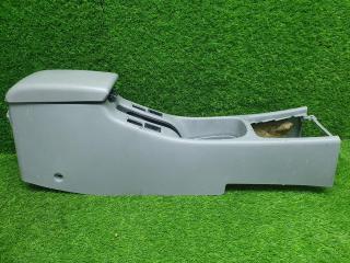 Запчасть консоль между сидениями тоннель подлокотник Nissan Primera 2000