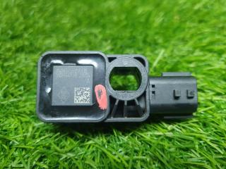 Запчасть датчик airbag Renault Duster 2014