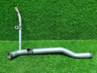 Запчасть трубка системы охлаждения Mitsubishi RVR 1994