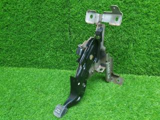 Педаль стояночного тормоза ножник Nissan Teana 2006