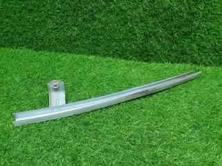 Фото запчасти направляющая стекла двери задняя левая Kia Spectra 2008 Б/У запчасть Запчасть направляющая стекла двери задняя левая Kia Spectra 2008