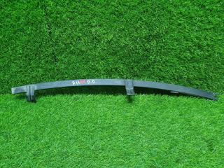 Запчасть направляющая стекла двери передняя правая Nissan Primera 2000