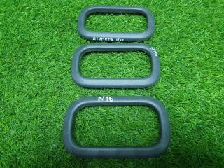 Запчасть накладка ручки двери внутренней Nissan Almera 2003