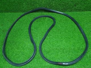 Уплотнительная резинка багажника Octavia 2 A5 2012 1Z3 CDAB 1.8tfsi