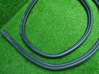 Уплотнительная резинка багажника Duster 2014 HSM F4RA 400 2л